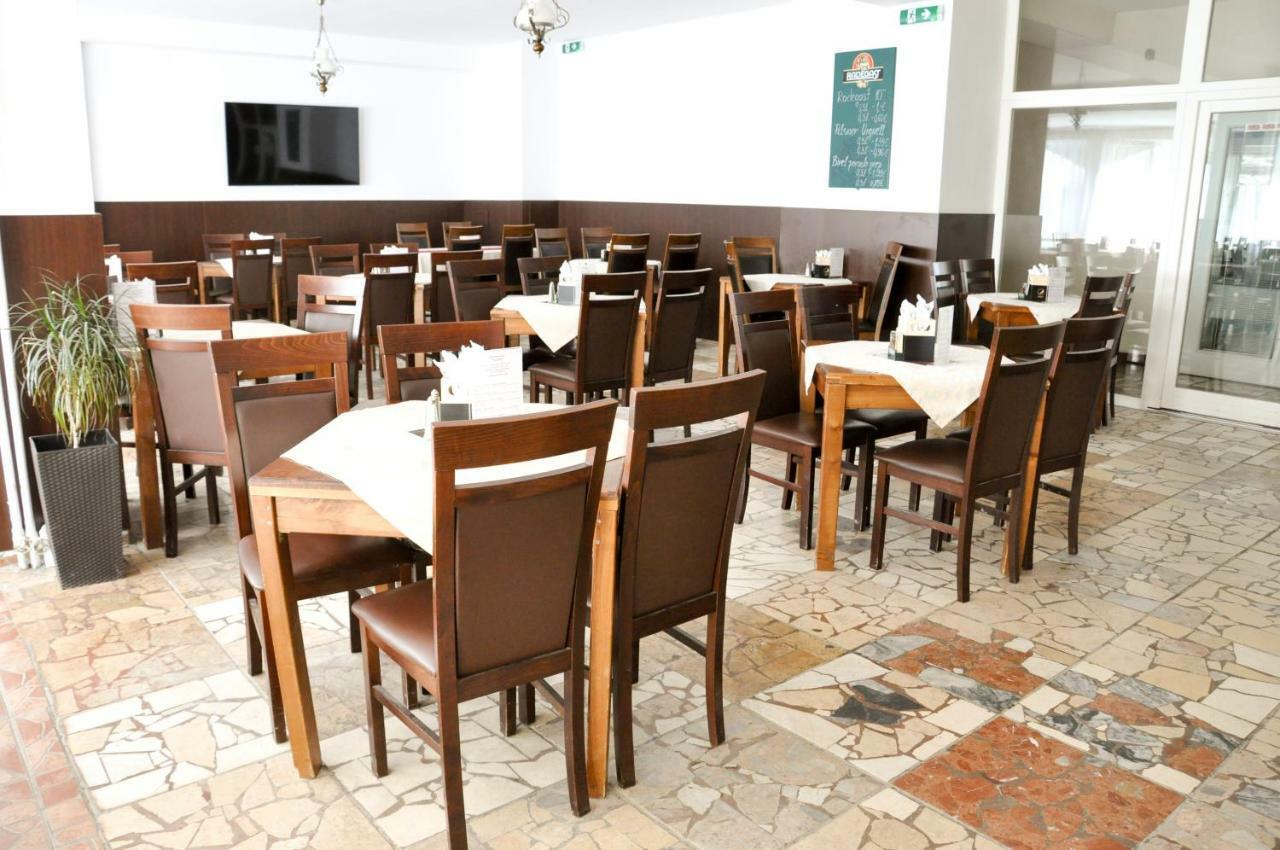 Hotel Garni Povazska Bystrica Exterior foto